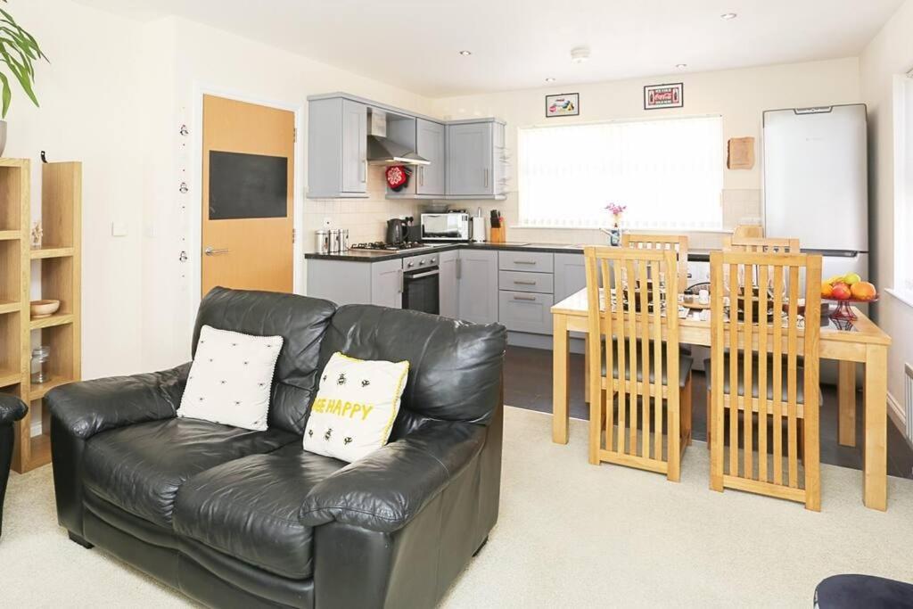 3Bed/2Bath Duplex Apartment - Pure Bliss Belfast Exterior photo